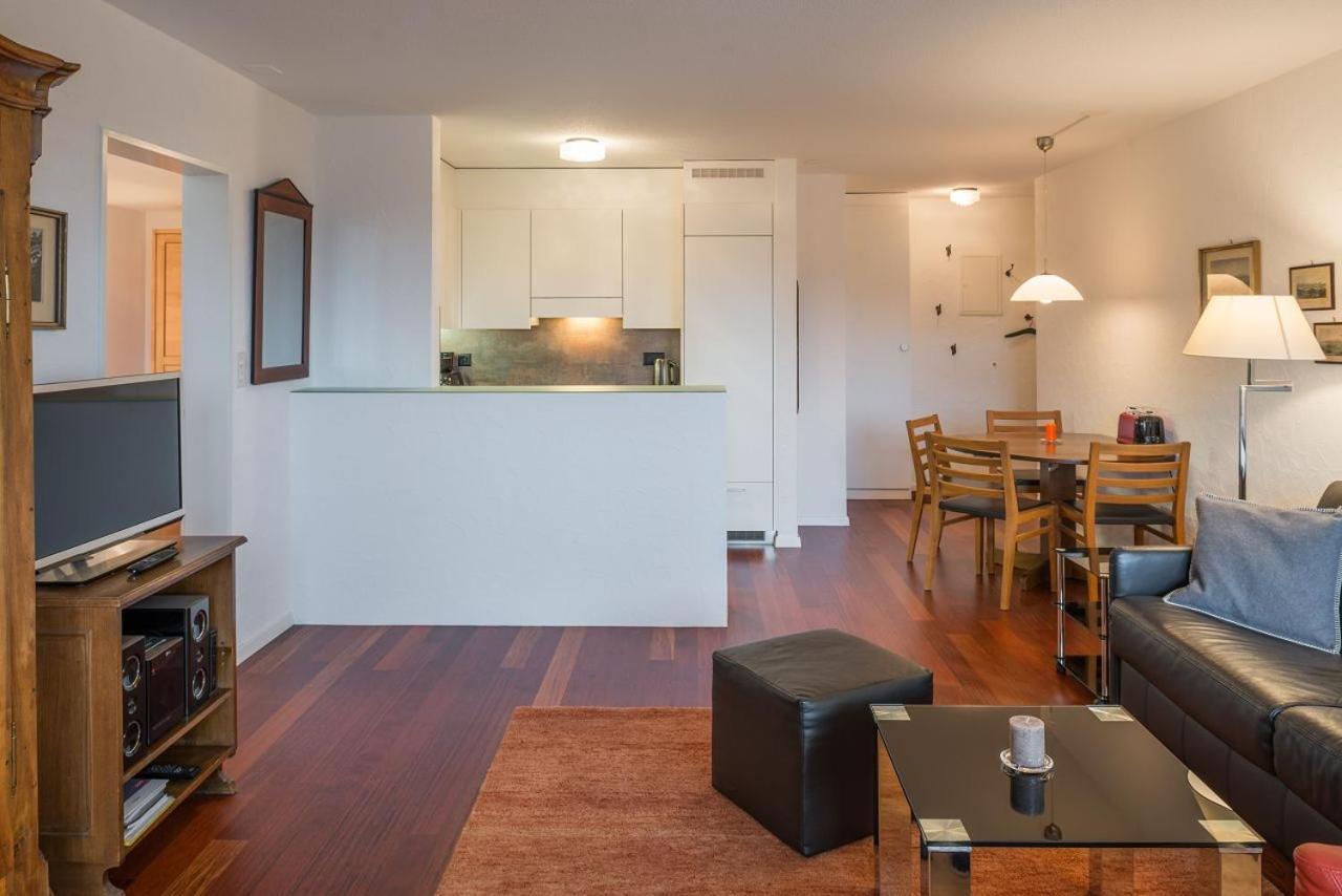 Primavera - 2.5 Zimmerwohnung, 52qm, Max 4 Pers, Schwimmbad/sauna Apartment Flims